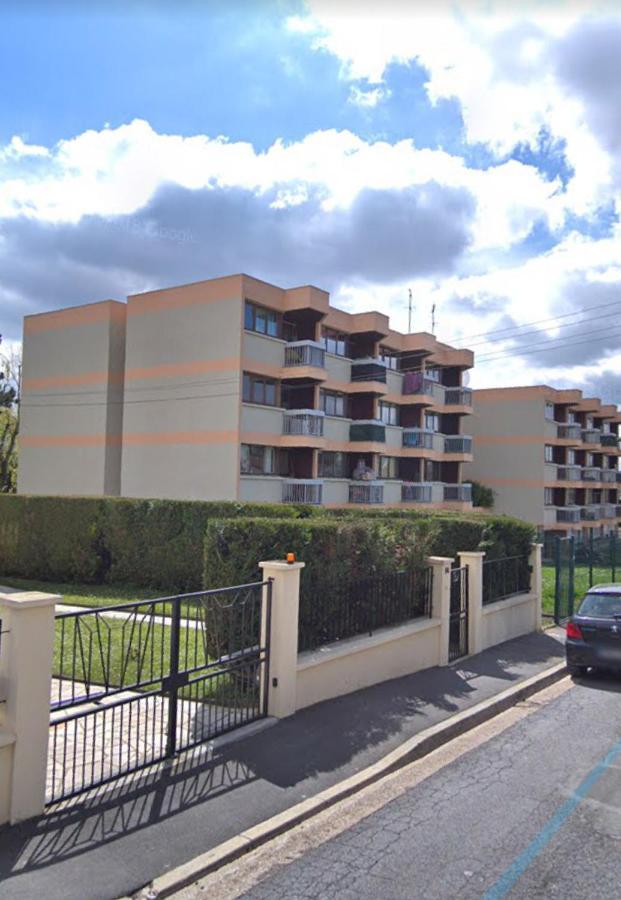 Studio Equipe Pres De Paris Argenteuil Eksteriør billede